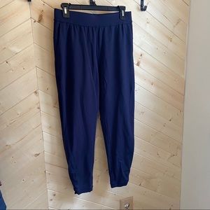 Lululemon Twisted and Tucked Pant 25”